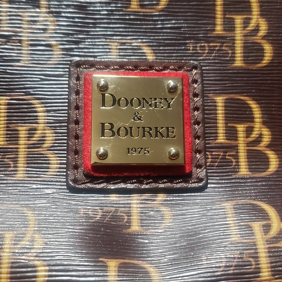 Dooney and bourke crossbody - Picture 4 of 4